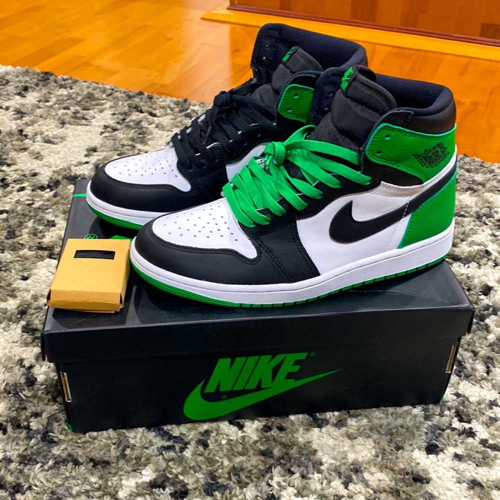 Jordan 1 Retro High OG Lucky Green
